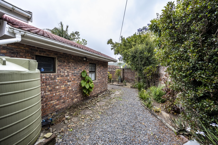 4 Bedroom Property for Sale in Nahoon Valley Park Eastern Cape